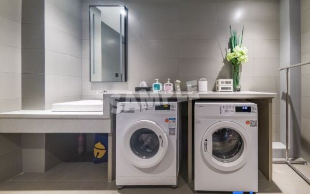 Homeinn Selected Hotel (Lvliang Binhe South Donglu)