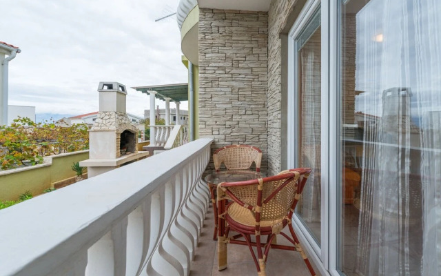 Apartments Mahnet