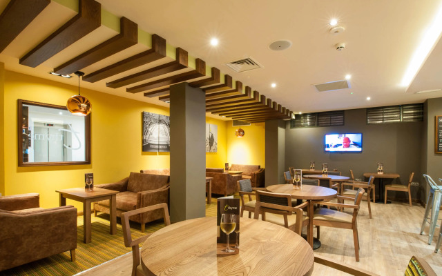 Premier Inn London Holborn Hotel
