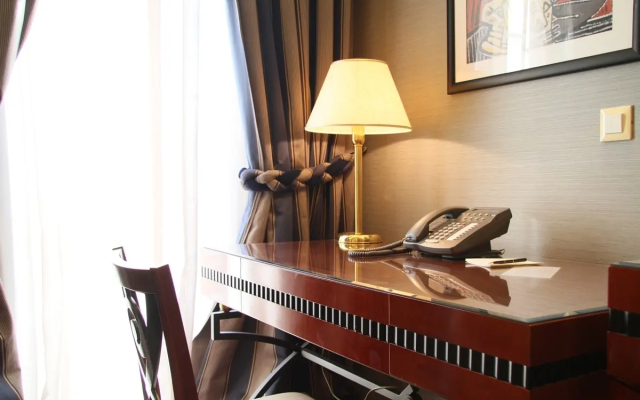 Piraeus Theoxenia Hotel