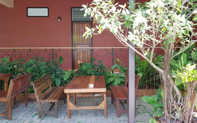 Pakdee House
