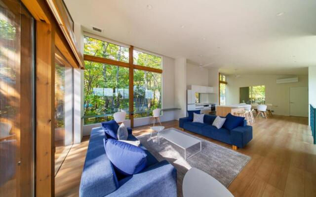 Sanzan Chalet by Hakuba White Fox Company