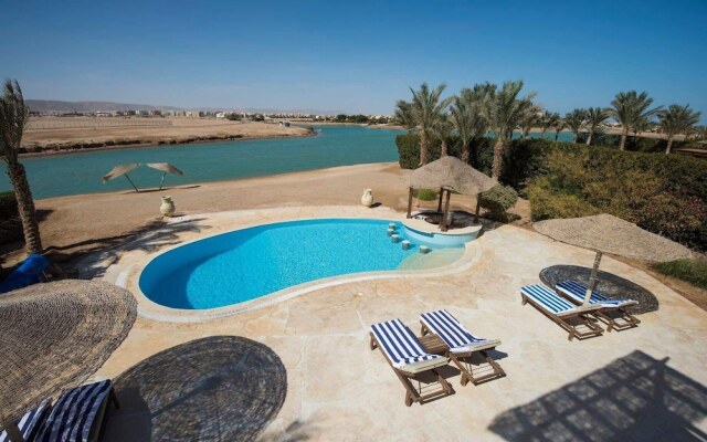 Charming Villa in El Gouna with Pool