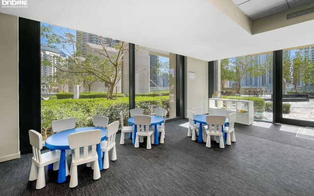 bnbme | Boulevard Heights | 3 + Maids