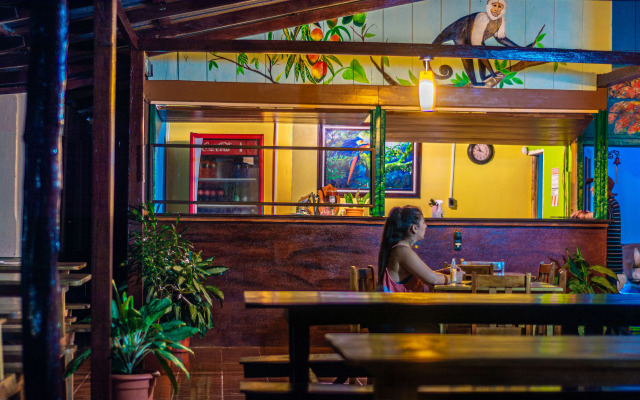 Rio Celeste Springs Blue Lodge