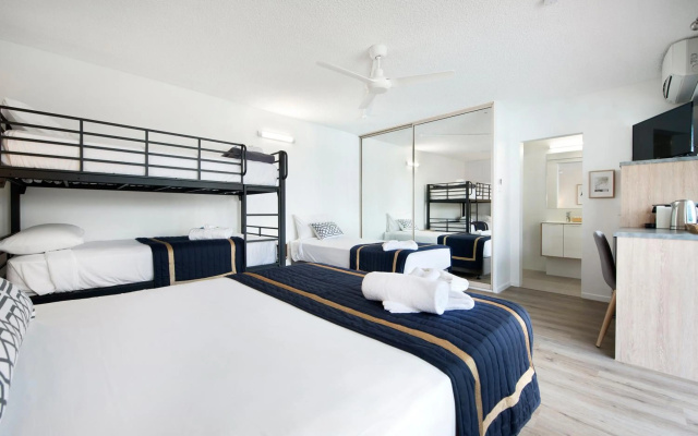 Blue Heron Motel – Guest Rooms – Gold Coast