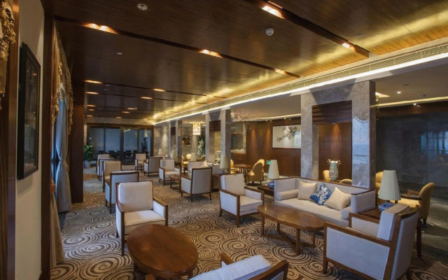 Jinghai Hotel & Resort