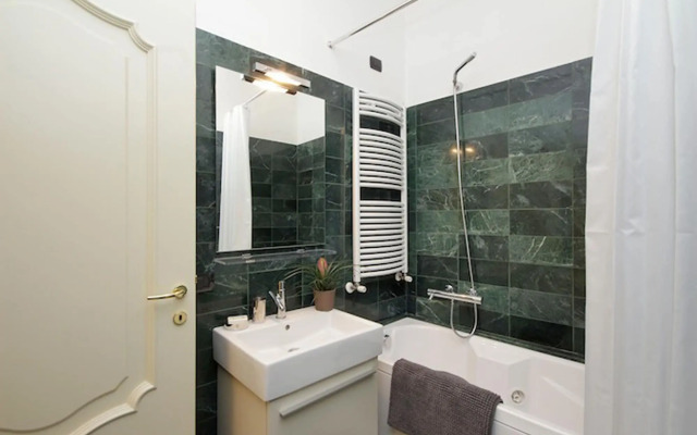 Crispi Luxury Apartments - My Extra Home