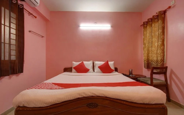 Abbirami Hotels By OYO Rooms