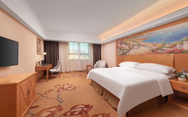 Vienna Hotel Guangzhou Huadu Sunac Wanda Furong
