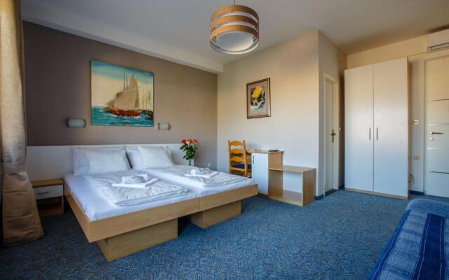 Rooms Split
