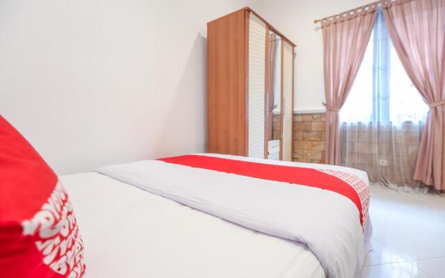 OYO 135 Menteng Guest House