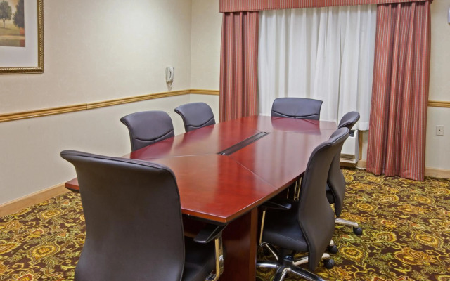 Country Inn & Suites by Radisson, Georgetown, KY