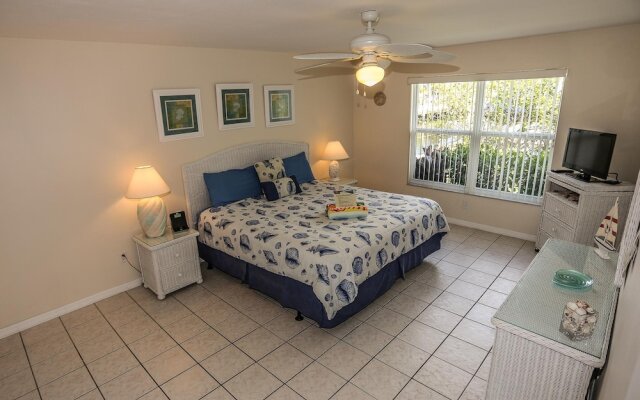 250 Albatross St. - M