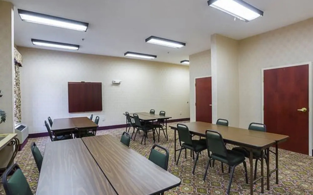 Red Roof Inn Whitley City