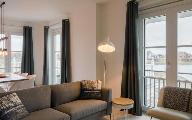 Modern Apartment 3 Bath Rooms, Close to Lake Veere