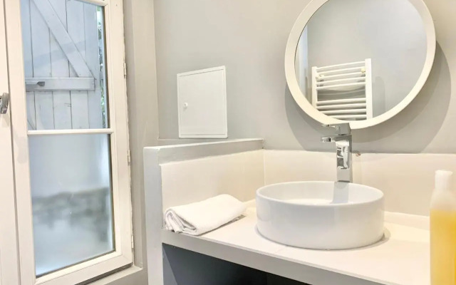 Large studio quiet & luminous Near GEM & station #G4