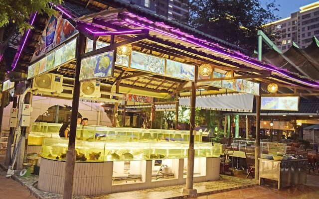Pho Quang Luxury 2BRs Apartments