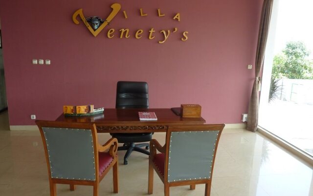 Hotel Villa Venety's by ZUZU