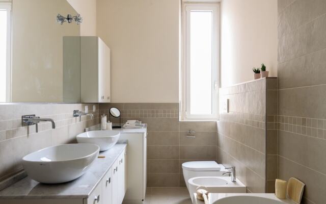 Home at Hotel - Central station