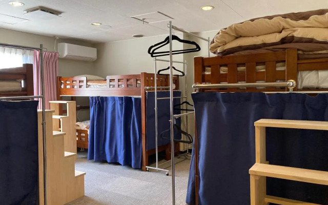 J-Hoppers Beppu Guesthouse ジェイホッパーズ別府ゲストハウス