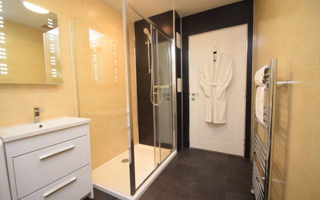 Rosedene Highland House - Emperor Studio Apartment 3
