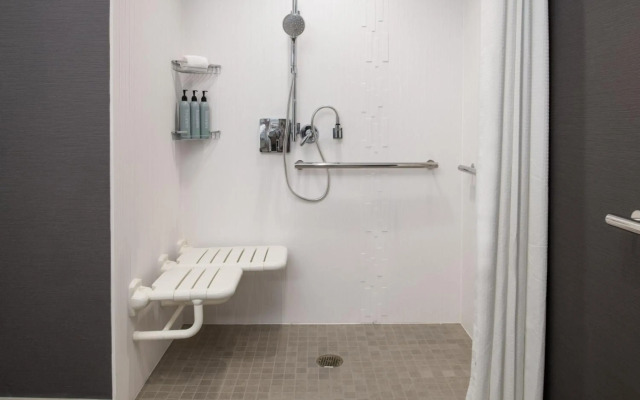 Courtyard by Marriott Santa Cruz