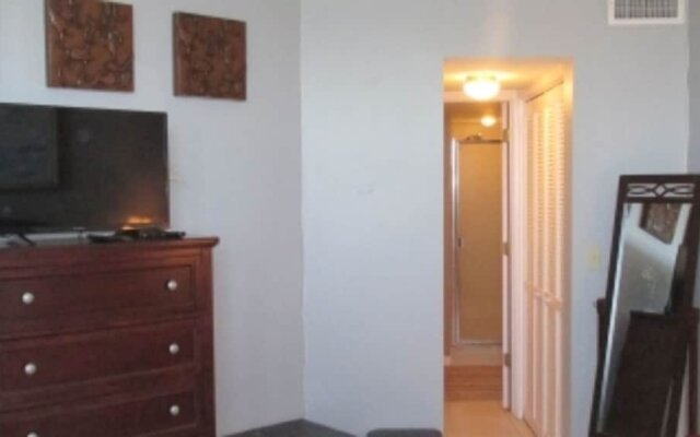 Located on Traffic Free Beach - 2 BR 2 BA - South Point Condominiums 4