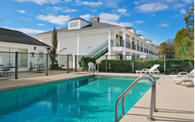 Baymont by Wyndham Roanoke Rapids