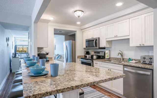 Harbor Tower Gulf Luxe Escape