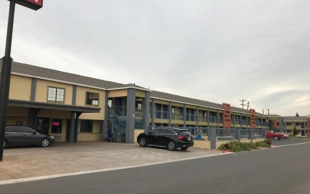 Texas Inn Aiport McAllen