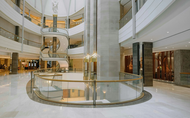 Lotte Hotel World - photo 2