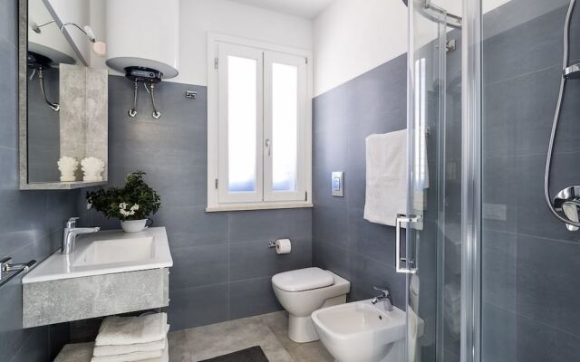 Spuma di Mare - Delfino