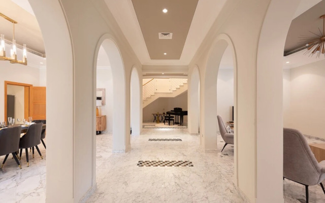 Maison Privee - Prvt Pool & Beach in Luxury Palm Jumeirah Villa