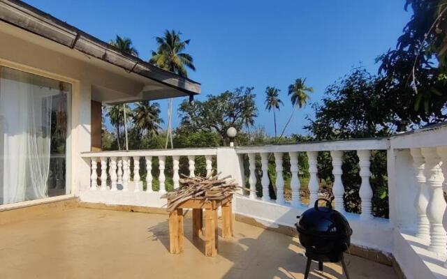 J-House, spacious apartments with balconies, Thalassa 1min away