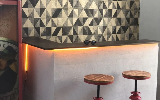 H Hostel Friendly Accommodation