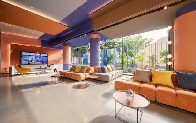 Hanting Hotel Shanghai Xujiahui Caobao Road Metro Station