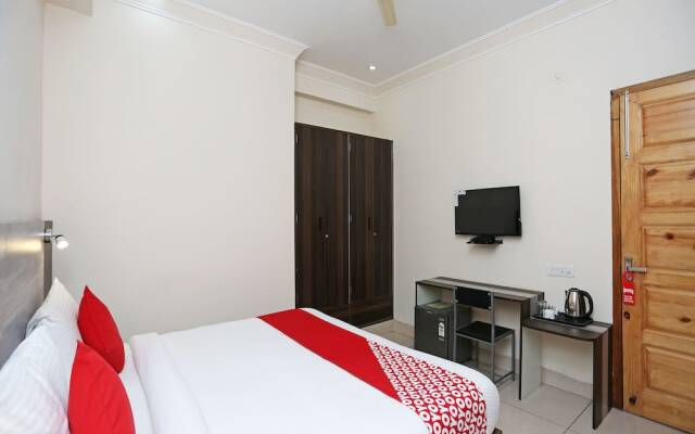 OYO 14444 JMK House