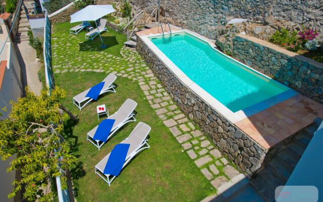 Villa Imperati - Splendid Villa With Private Pool Overlooking the sea