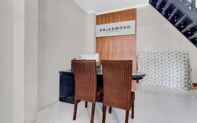 Hotel O AGH 18 – Guest Rooms – Semarang