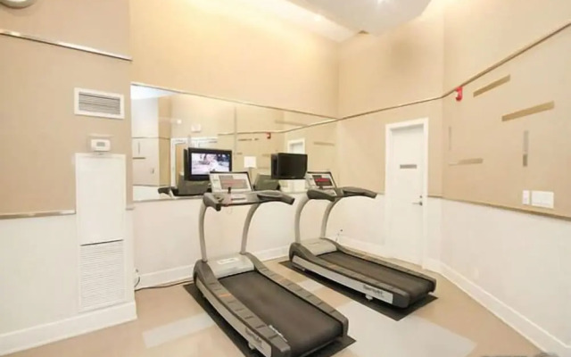 WhiteHall Suites - Mississauga