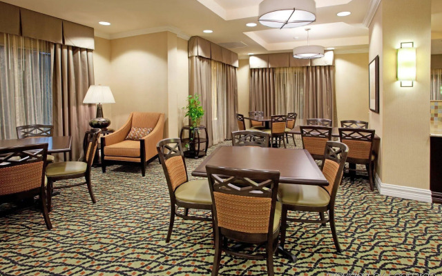 Holiday Inn Express & Suites Newberry by IHG