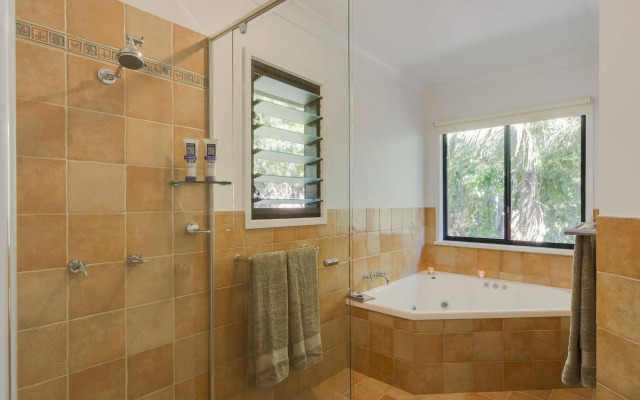 Byron Hinterland Villas
