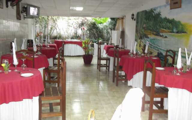Somos Hotel Avenida