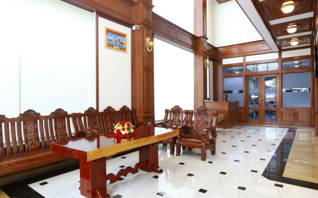 New Tiger Hotel
