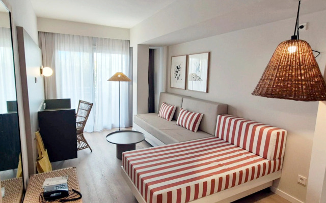 Отель Cabot Cap de Mar