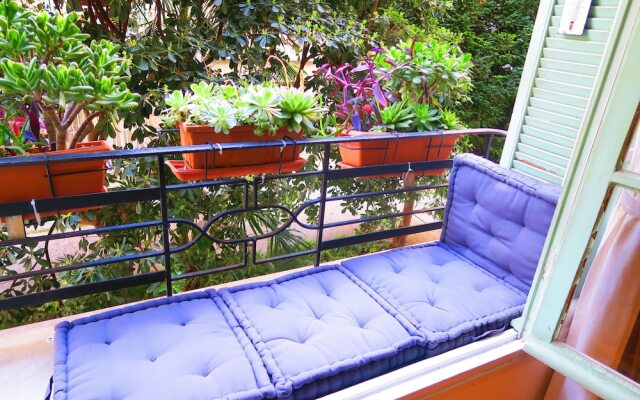 "Le Voilier" by Nestor&Jeeves