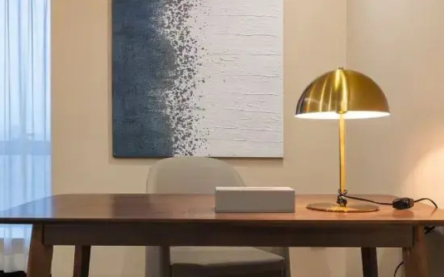Lemon Hotel