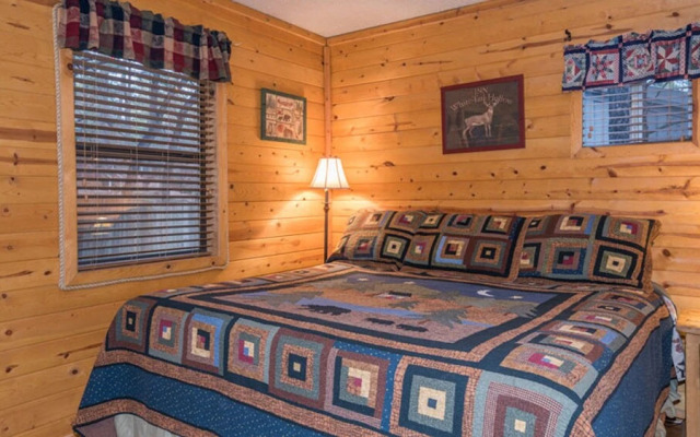 Whispering Pine Cabins