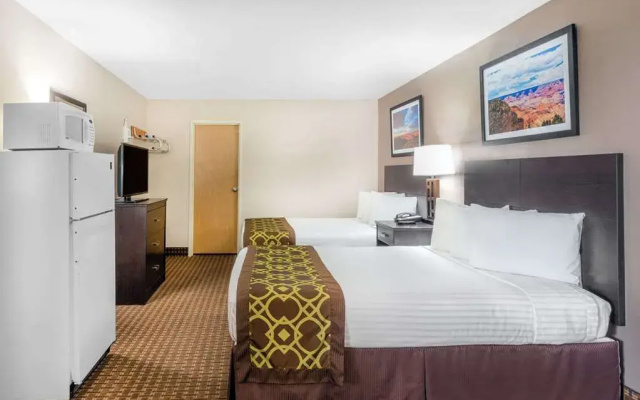 Travelodge By Wyndham Lake Havasu